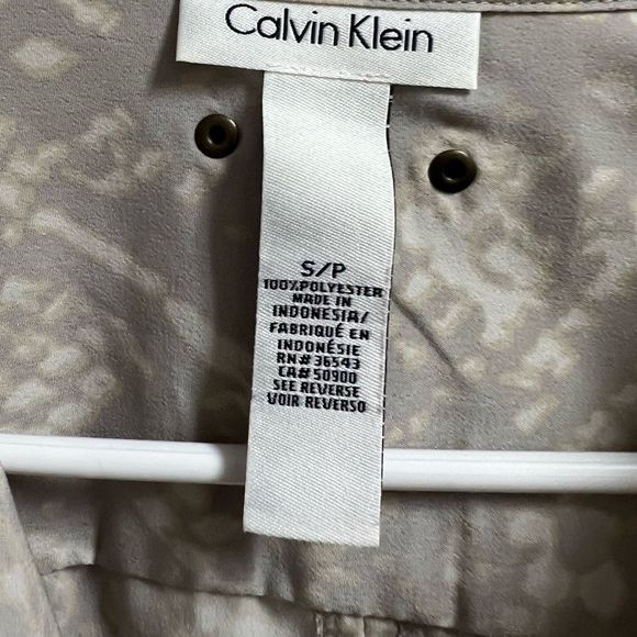 Calvin Klein Womens Blouse Shirt -Roll Tab Sleeve - Button Down Gray Size Small - Picture 12 of 13